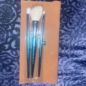 Elaina Badro brush set